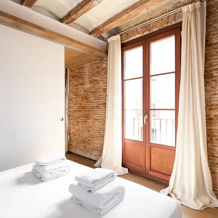 Deco Barcelona-born Apt. *