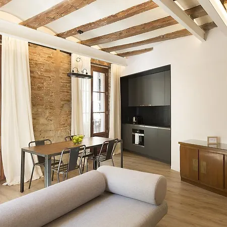 Deco Barcelona-born Apt.
