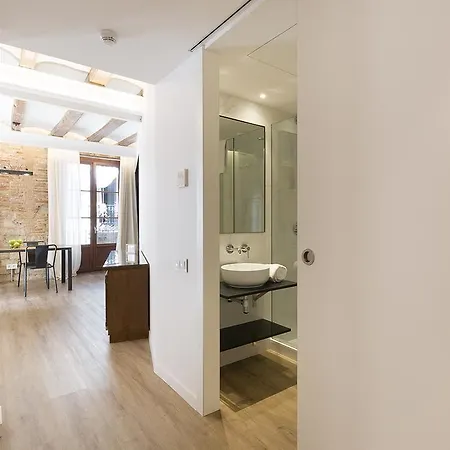 Deco Barcelona-born Apt. Apartment *