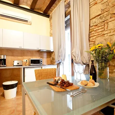 Deco Barcelona-born Apt. *