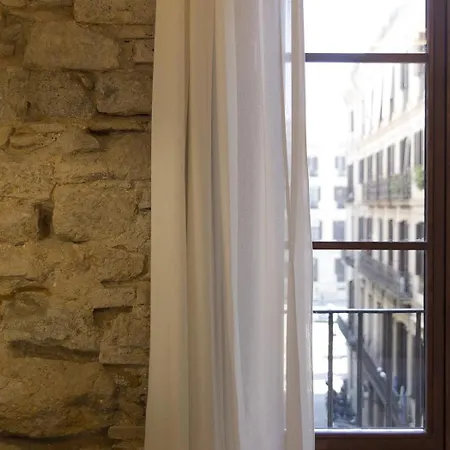Deco Barcelona-born Apt. *