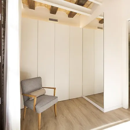 Deco Barcelona-born Apt. * Barcelona