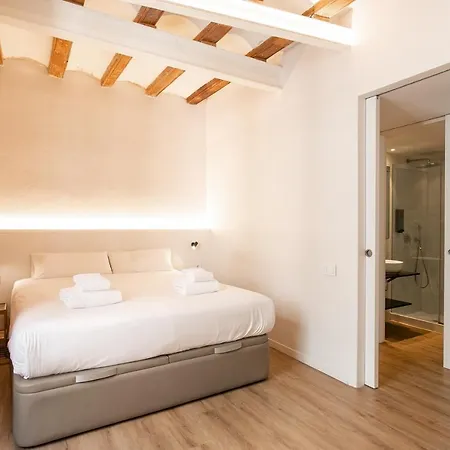 Deco Barcelona-born Apt. Apartmán *