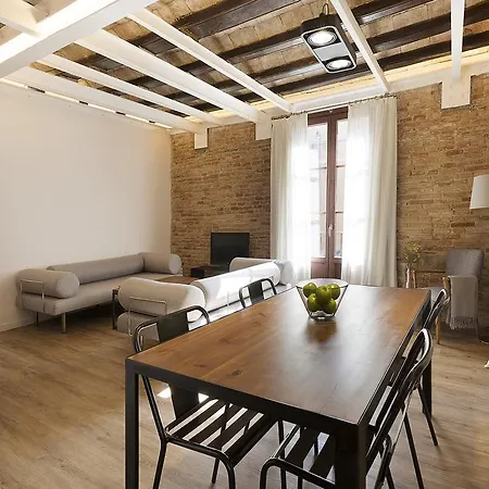 Deco Barcelona-born Apt. Apartmán *